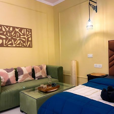 Atharva'S Homestay, Nehru Enclave New Delhi Exterior photo